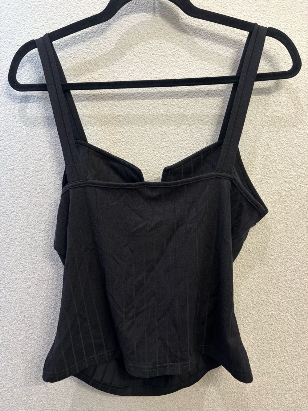 SHEIN Black V-Notch Ribbed Cami Tank - Picture 3 of 3